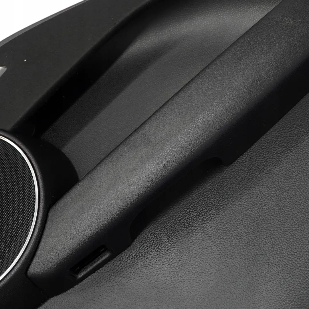 Boczek Tapicerka Panel Drzwi Lewy Tył do Mercedes W204 o numerze A2047301762 Mercedes W204 Boczek Tapicerka Panel Drzwi Lewy Tył - SKU A2047301762 - Numer Części A2047301762