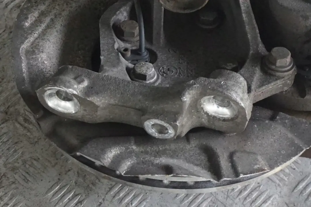 N43 143PS Sport Stoßdämpfer Federbein Schwenklager Vorne Rechts für BMW 1 E87 118i mit Teilenummer 6786020 BMW 1 E87 118i N43 143PS Sport Stoßdämpfer Federbein Schwenklager Vorne Rechts - SKU 6771558-2 - Teilenummer 6786020