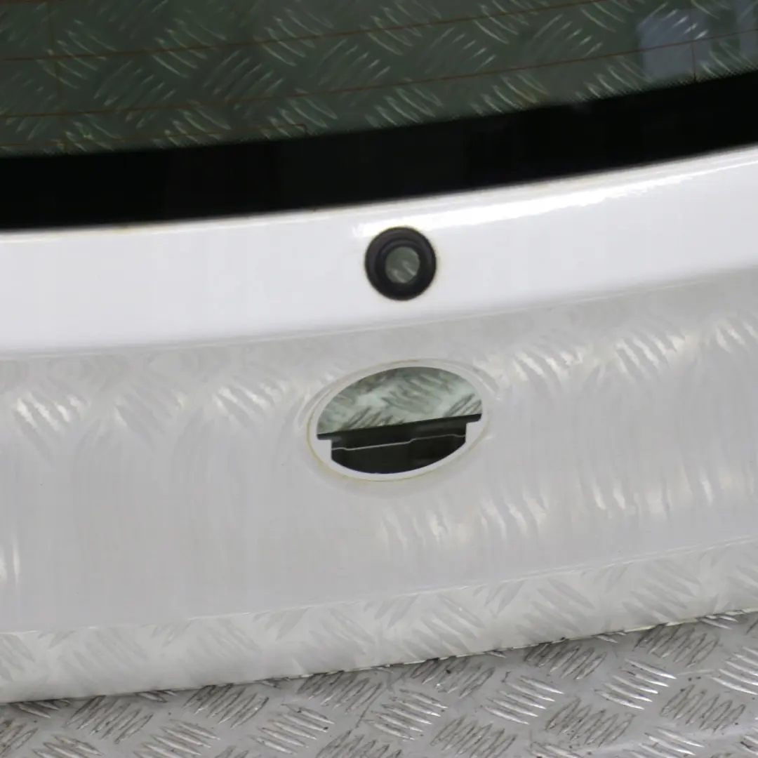 Klapa tylna tył goła alpinweiss do BMW E81 E87 o numerze 7133898 BMW E81 E87 Klapa tylna tył goła alpinweiss - SKU 7133898-AW3 - Numer Części 7133898