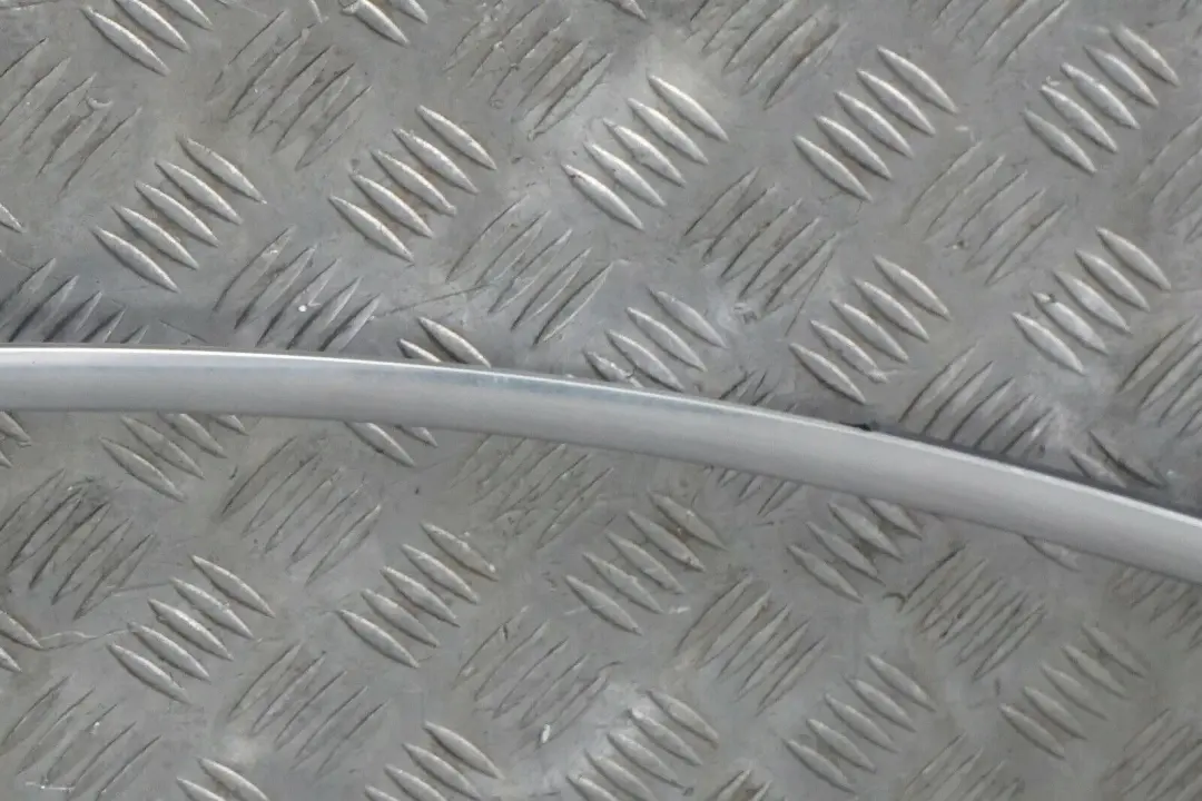 BMW E63 Listwa dachu dachowa prawa chrom - SKU 7008584 - Numer Części 7008584