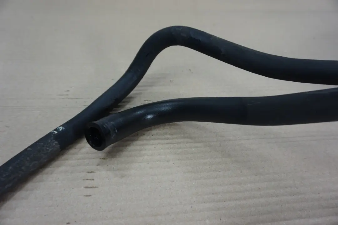 Manguera Tubo Retorno Radiador Aceite para BMW 1 3 Series E81 E87 E90 E91 LCI con número de pieza 6850582 BMW 1 3 Series E81 E87 E90 E91 LCI Manguera Tubo Retorno Radiador Aceite - SKU 6768094-2 - Número de pieza 6850582
