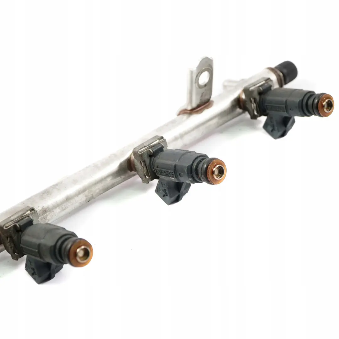 Mercedes-Benz A-Class W168 M166 Petrol Fuel Distributor Injection to with Part number A1660700095 Mercedes-Benz A-Class W168 M166 Petrol Fuel Distributor Injection - SKU A1660700095 - Part number A1660700095