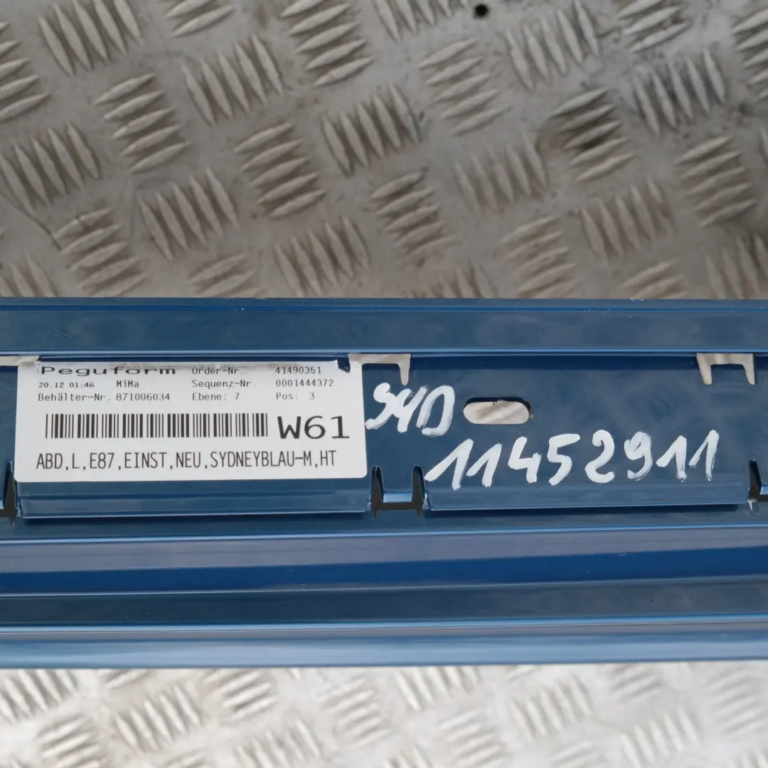 BMW 1 E87 Bas de Porte Couverture Seuil a Gauche Bleu de Sydney Bleu A19 - SKU 0032949-SYD1 - Numéro de pièce 51770032949