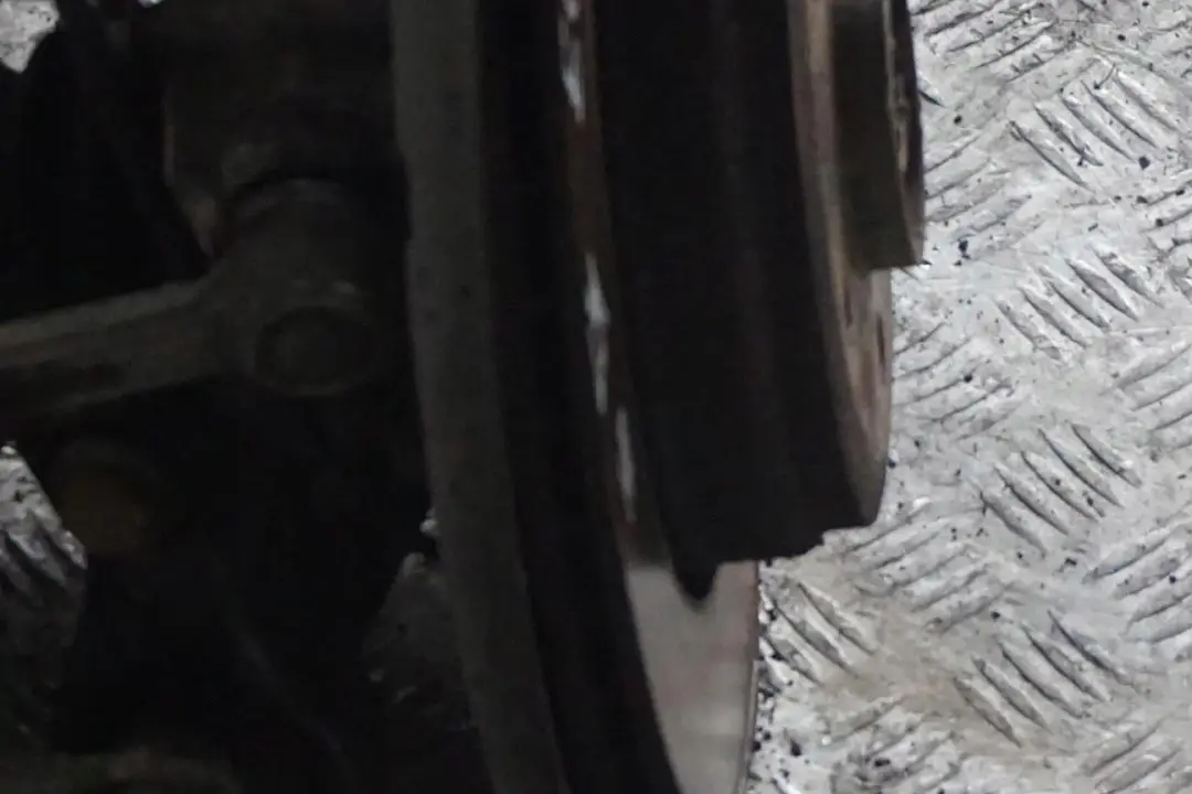 M57N2 231PS Radträger Hinten Links Schwenklager für BMW 5 E60 530d mit Teilenummer 6770905 BMW 5 E60 530d M57N2 231PS Radträger Hinten Links Schwenklager - SKU 6770905-14 - Teilenummer 6770905