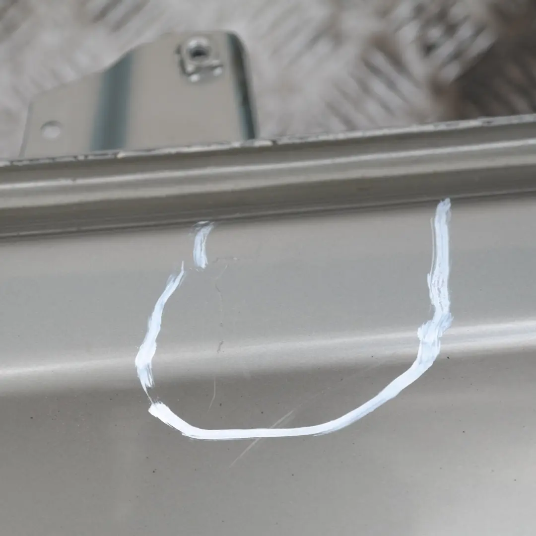 Klapa tylna tył bagażnika Olivin 349 do BMW E61 E61N o numerze 7130799 BMW E61 E61N Klapa tylna tył bagażnika Olivin 349 - SKU 7130799-OLI - Numer Części 7130799