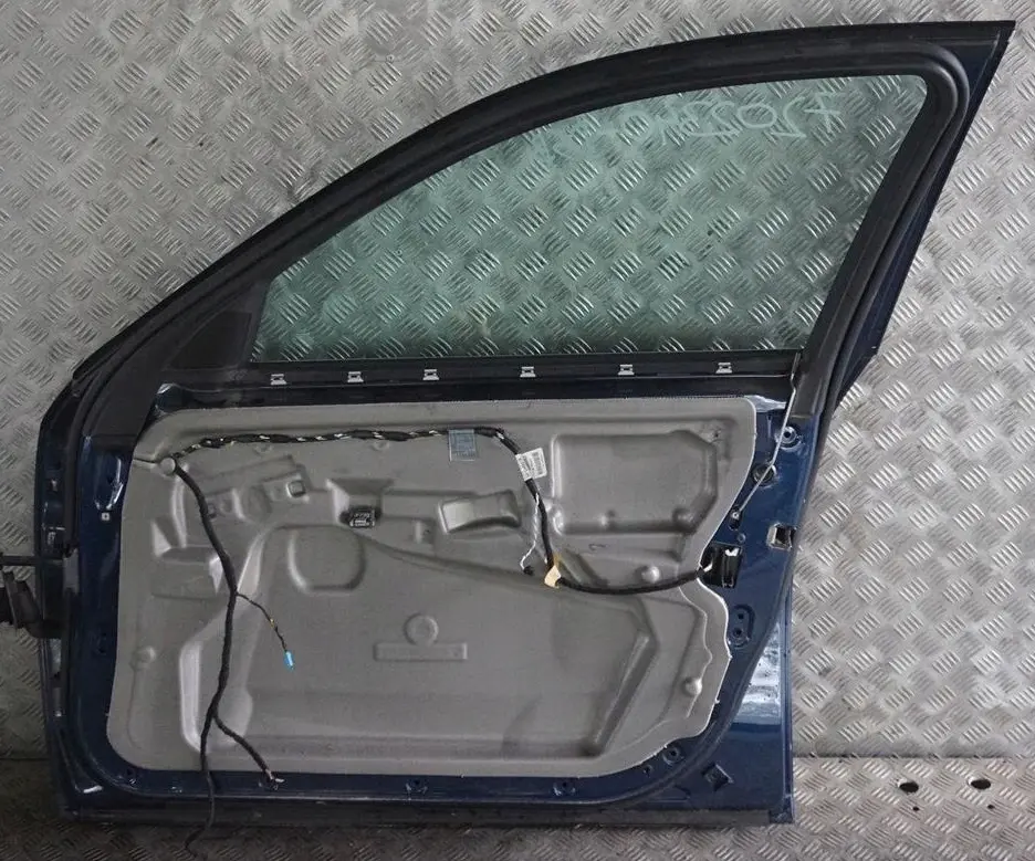 BMW E60 E61 LCI Porte avant Droite Bleu des Mers Profondes Metallise - A76 - SKU 7202340-DSB - Numéro de pièce 7202340