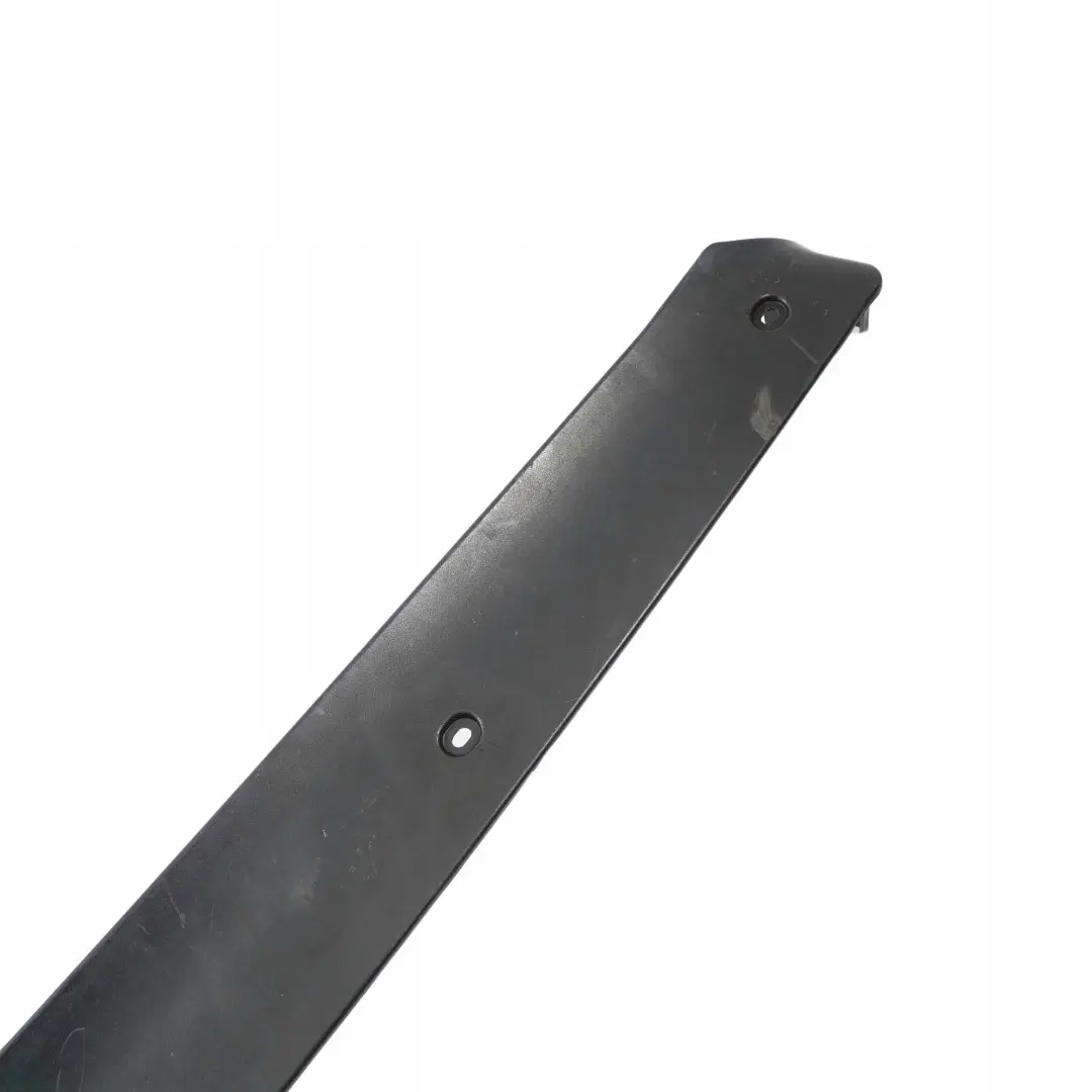 Osłona listwa klapy bagażnika do Mercedes W210 KOMBI o numerze A2107470087 Mercedes W210 KOMBI Osłona listwa klapy bagażnika - SKU A2107470087 - Numer Części A2107470087