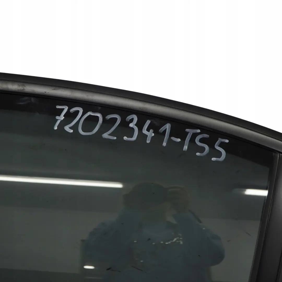 Drzwi lewe tylne lewy tył titansilber do BMW E60 o numerze 7202341 BMW E60 Drzwi lewe tylne lewy tył titansilber - SKU 7202341-TS5 - Numer Części 7202341