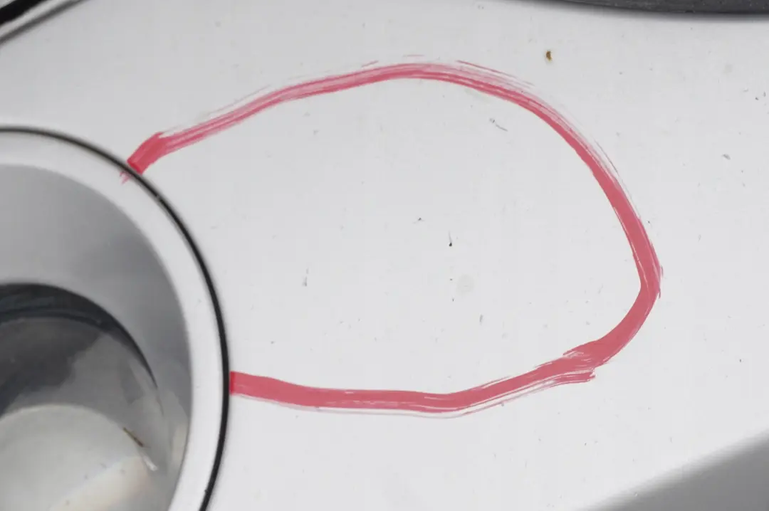 Zderzak przedni przód titansilber 354 do BMW E53 X5 o numerze 0010150 BMW E53 X5 Zderzak przedni przód titansilber 354 - SKU 0010150-TS6 - Numer Części 0010150