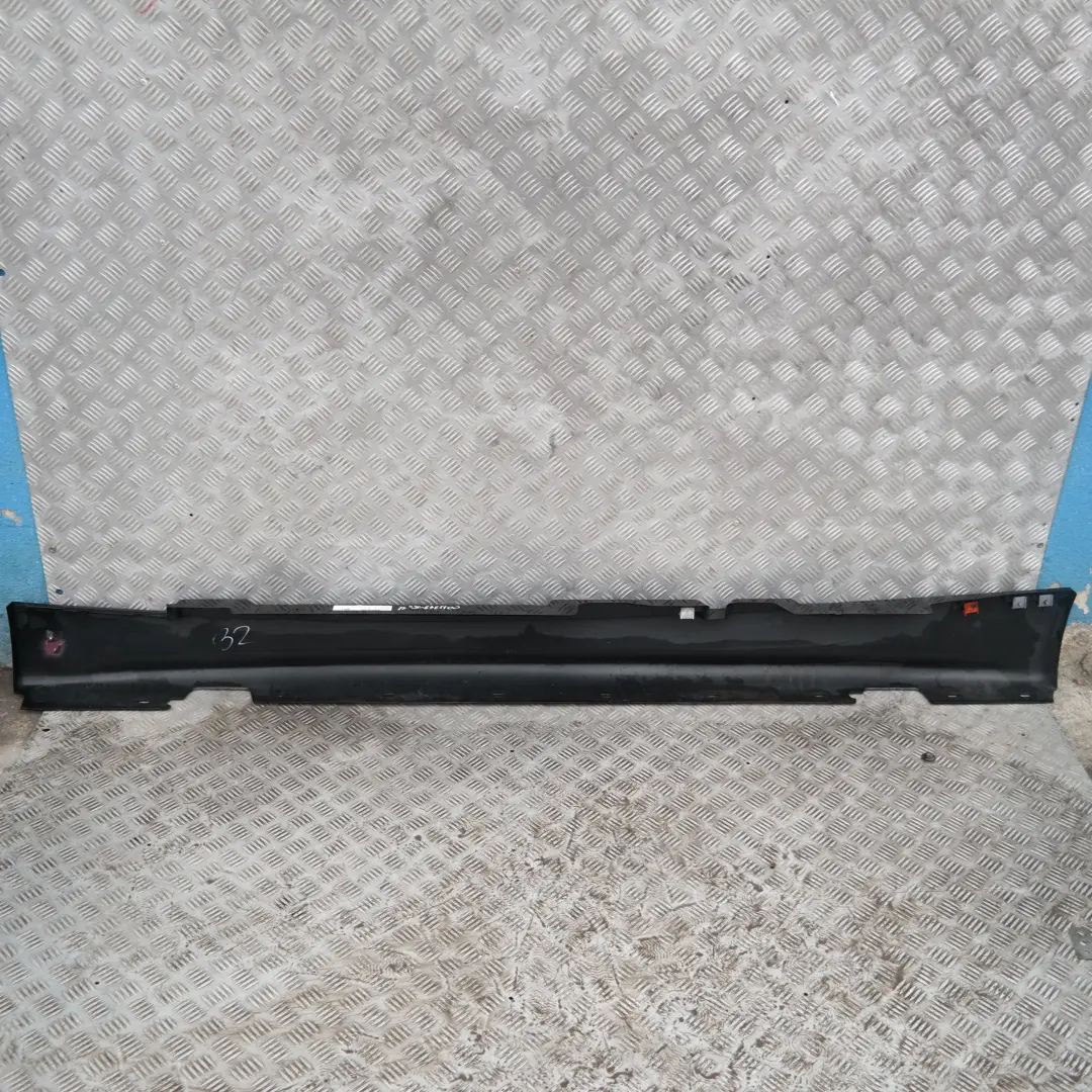 BMW E87 Listello Portiera Apertura Gonne Dx Nero - SKU 0032948-SCH13 - Numero di parte 32948
