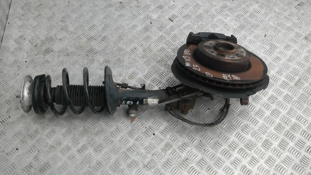 BMW X3 er E83 2.5i M54 Federbein Schwenklager Bremsscheibe Vorne Links - SKU 3413145-1 - Teilenummer 3453523