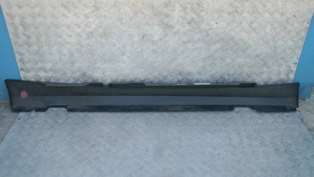 BMW E87 LCI Sill Strip Faldón lateral izquierdo Monacoblau Blau Blue - A35 - SKU 0036145-MB3 - Número de pieza 51770036145