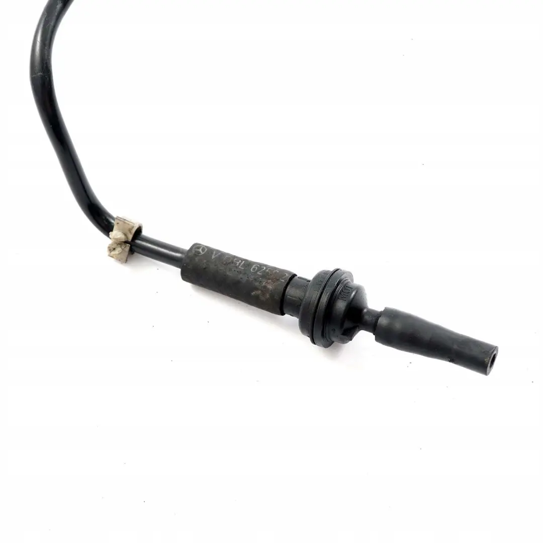 Mercedes Benz Classe C W203 S203 CL203 C209 Tubo Radiatore Tubo - SKU A2034710915 - Numero di parte A2034710915