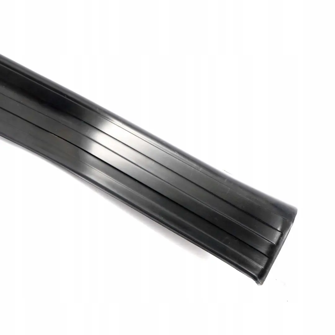 Listwa nakładka na próg prawa do BMW E36 Sedan Kombi o numerze 8119264 BMW E36 Sedan Kombi Listwa nakładka na próg prawa - SKU 8119264 - Numer Części 8119264