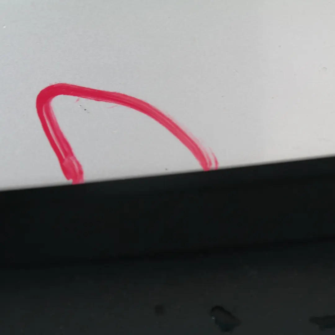 Zderzak przedni przód titansilber 354 do BMW E53 X5 o numerze 10150 BMW E53 X5 Zderzak przedni przód titansilber 354 - SKU 0010150-TS4 - Numer Części 10150