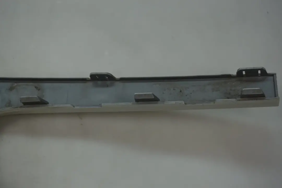 Osłona listwa halogenu lewa 2751563 do MINI R56 o numerze 430223 MINI R56 Osłona listwa halogenu lewa 2751563 - SKU 0430223-PW - Numer Części 430223