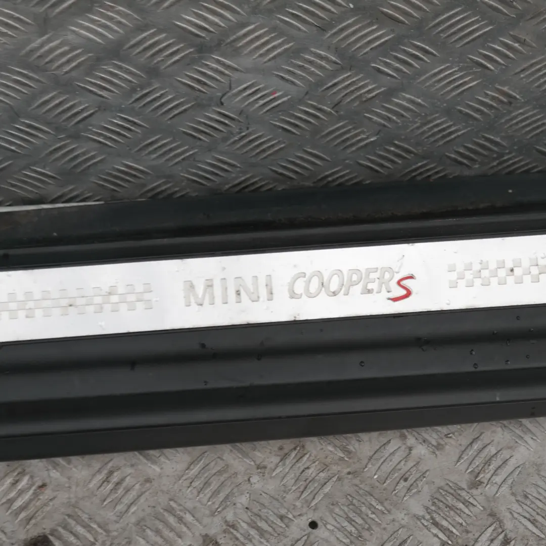 BMW Mini Cooper S R56 R57 R58 R59 RIGHT DOOR SILL COVER SIDE SKIRT O/S 7147916 - SKU 7147916-2 - Part number 7147916-2