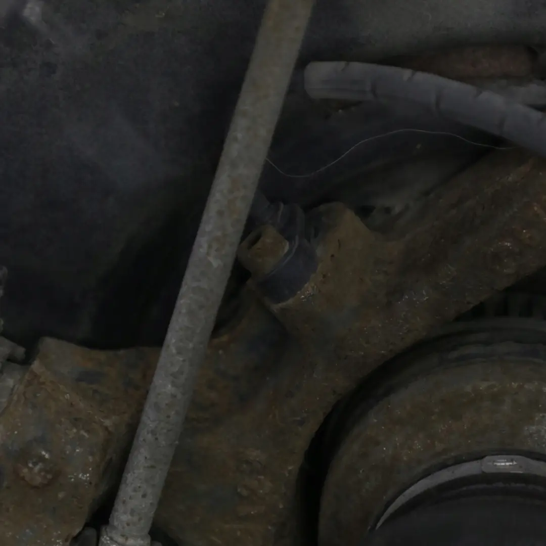 N46 Zwrotnica półoś lewy tył 129HP do BMW E90 318i o numerze 6774809 BMW E90 318i N46 Zwrotnica półoś lewy tył 129HP - SKU 6774809-28 - Numer Części 6774809