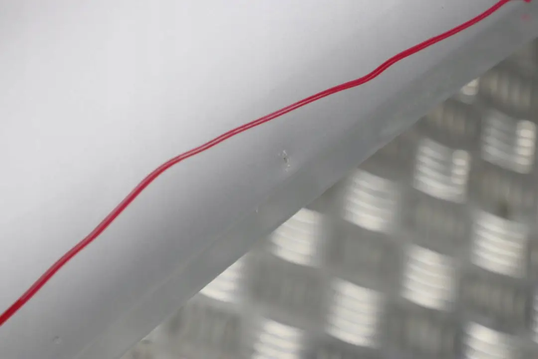 Błotnik lewy przód titansilber do BMW E53 X5 o numerze 7000385 BMW E53 X5 Błotnik lewy przód titansilber - SKU 7000385-TS6 - Numer Części 7000385