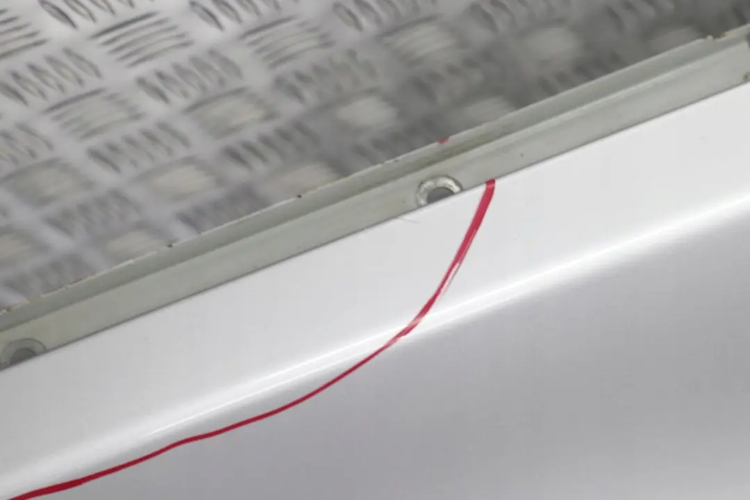 Side Panel Wing Fender Delantero Izquierdo Titansilber Plata - 354 para BMW X5 E53 6 con número de pieza 7000385 BMW X5 E53 6 Side Panel Wing Fender Delantero Izquierdo Titansilber Plata - 354 - SKU 7000385-TS6 - Número de pieza 7000385