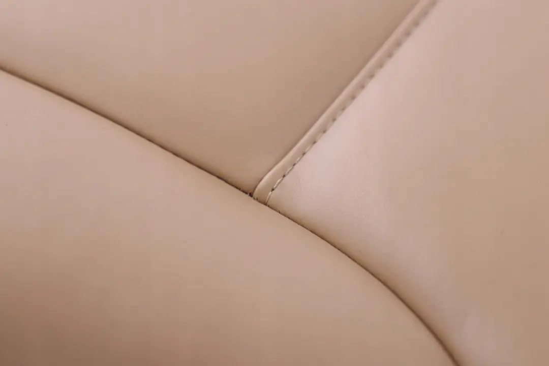 Trasero Derecho O / S Respaldo del asiento De cuero Beige para Mini Cooper R55 R56 con número de pieza 7229624 Mini Cooper R55 R56 Trasero Derecho O / S Respaldo del asiento De cuero Beige - SKU 7229624 - Número de pieza 7229624