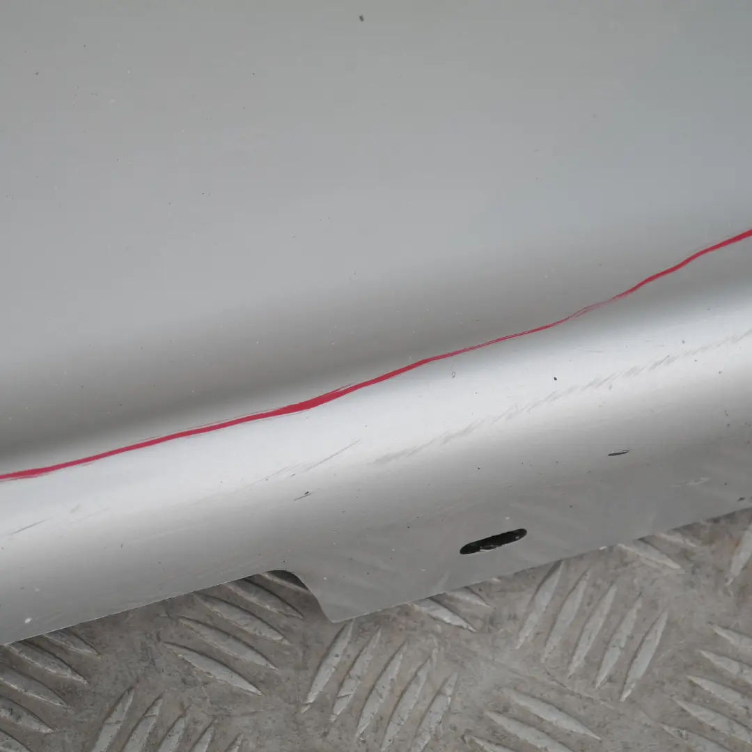 Schwellerleiste Blende Schweller links Titansilber Sliber Metallic für BMW 1 er E87 mit Teilenummer 32949 BMW 1 er E87 Schwellerleiste Blende Schweller links Titansilber Sliber Metallic - SKU 0032949-TS15 - Teilenummer 32949