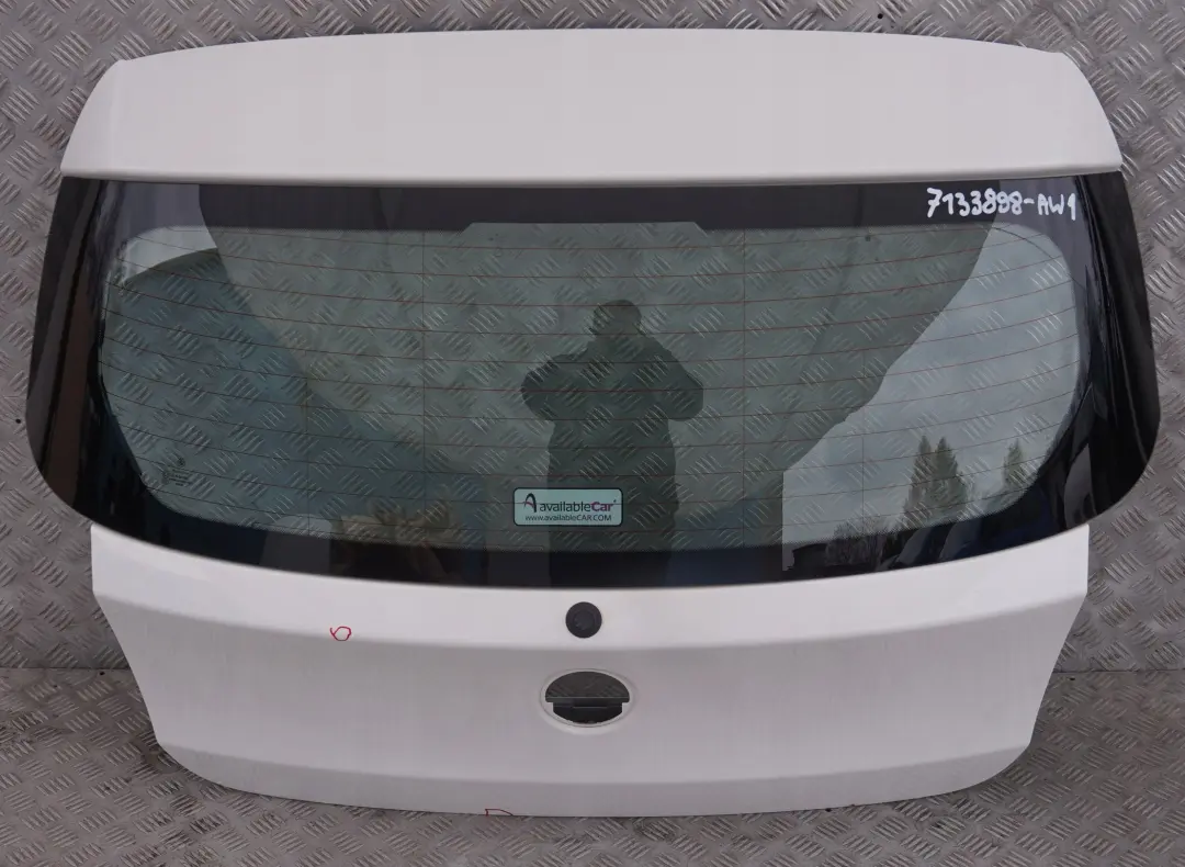 Trunk Lid Tailgate Boot Lid Alpinweiss 3 White - 300 to BMW 1 SERIES E81 E87 E87N with Part number 7133898 BMW 1 SERIES E81 E87 E87N Trunk Lid Tailgate Boot Lid Alpinweiss 3 White - 300 - SKU 7133898-AW1 - Part number 7133898