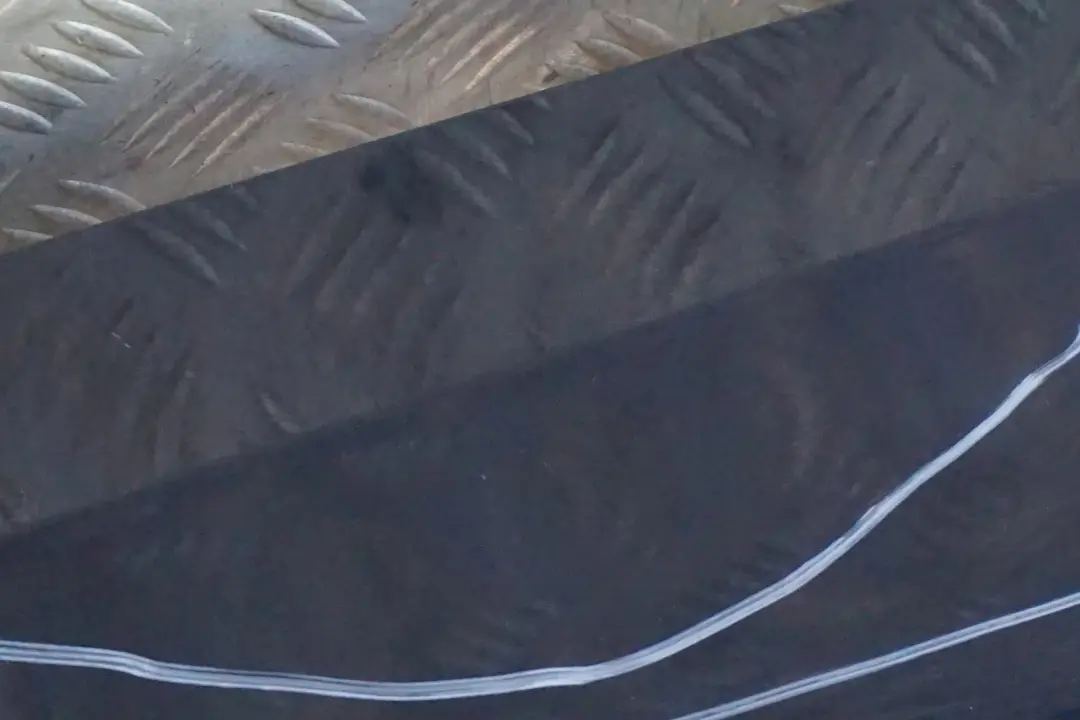 Bas de Porte Couverture Seuil A Gauche Bleu Monaco, Bleu pour BMW E92 E93 LCI à propos du numéro de pièce 34059 BMW E92 E93 LCI Bas de Porte Couverture Seuil A Gauche Bleu Monaco, Bleu - SKU 0034059-MB - Numéro de pièce 34059