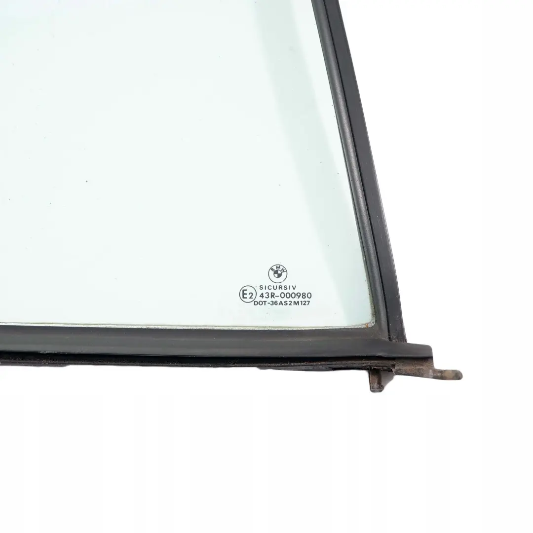 Trasero Derecho Lado Cuarto Ventana Vidrio Verde AS2 para BMW E36 Berlina con número de pieza 8122414 BMW E36 Berlina Trasero Derecho Lado Cuarto Ventana Vidrio Verde AS2 - SKU 8122414 - Número de pieza 8122414