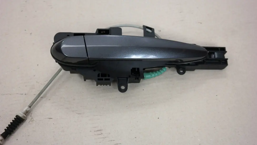 Completo Maniglia Posteriore Destra Frizzante Grafite per BMW E87 E87N con numero di parte 51227069759 BMW E87 E87N Completo Maniglia Posteriore Destra Frizzante Grafite - SKU 7069759-SG - Numero di parte 51227069759