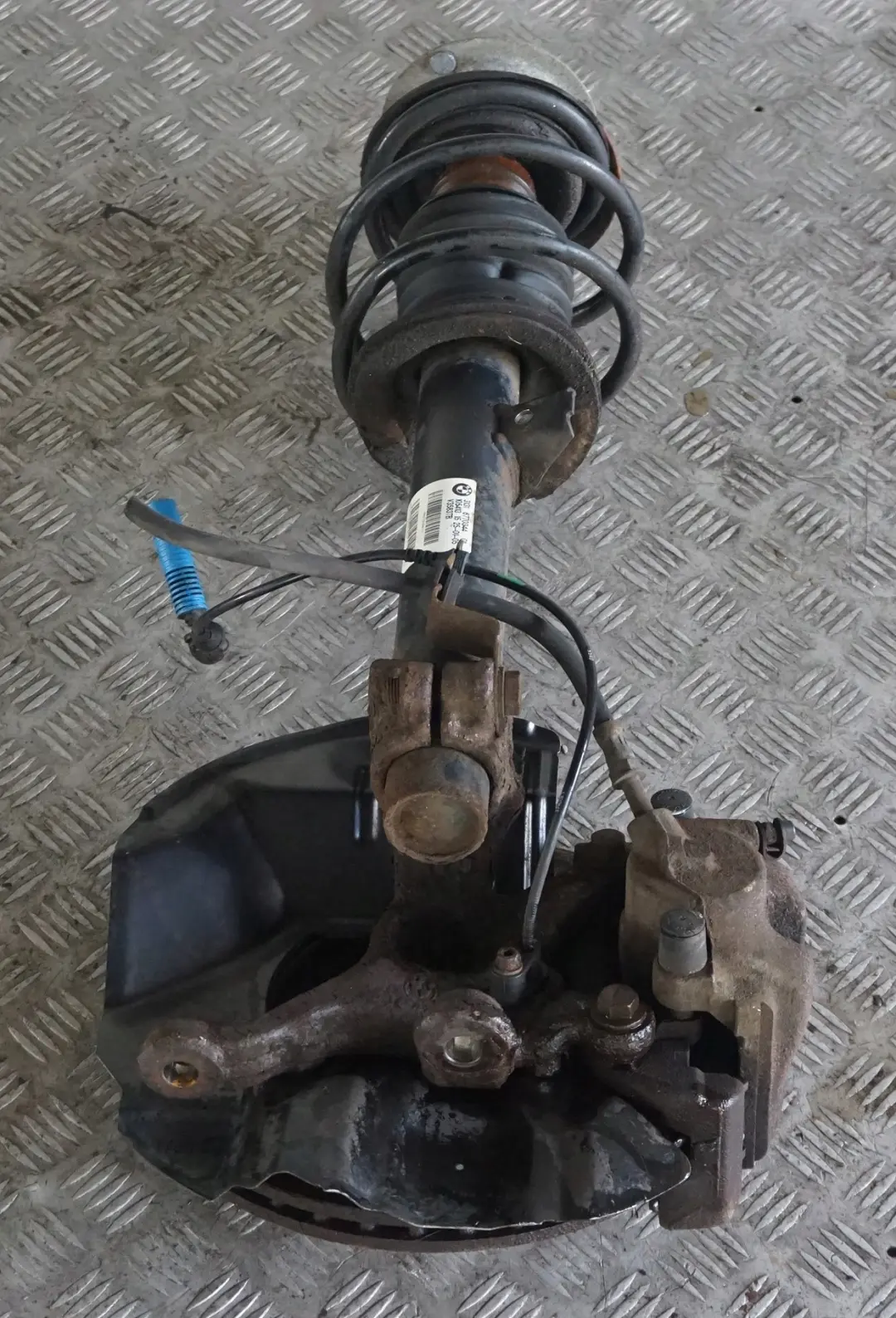 N46 Set Stoßdämpfer Federbein Schwenklager Vorn Links für BMW Z4 E85 Roadster 2.0i mit Teilenummer 6785988 BMW Z4 E85 Roadster 2.0i N46 Set Stoßdämpfer Federbein Schwenklager Vorn Links - SKU 6785988 - Teilenummer 6785988