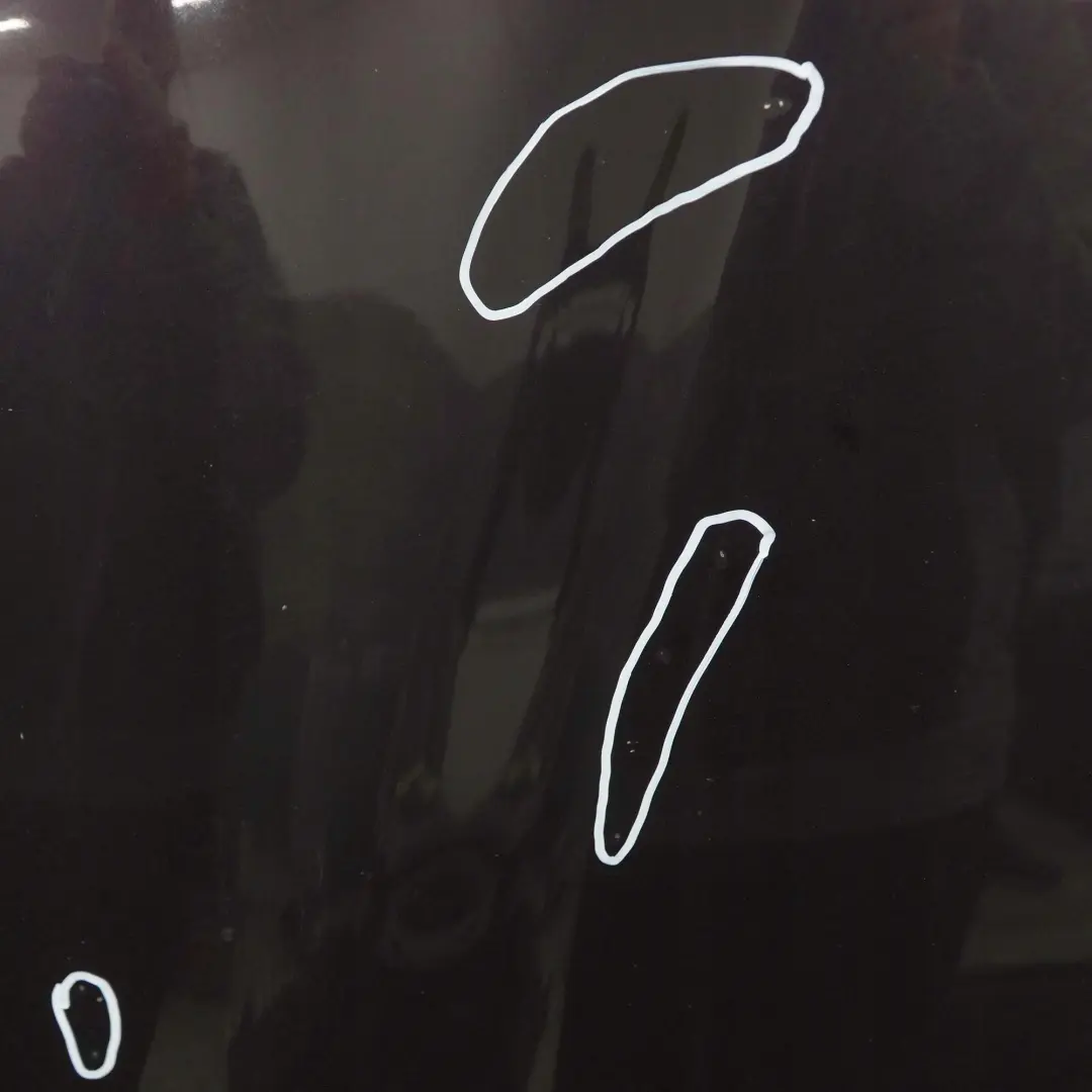 W208 Maska Pokrywa Silnika Almandine Black Metallic - 182 do Mercedes o numerze A2088800257 Mercedes W208 Maska Pokrywa Silnika Almandine Black Metallic - 182 - SKU A2088800257-ALB - Numer Części A2088800257