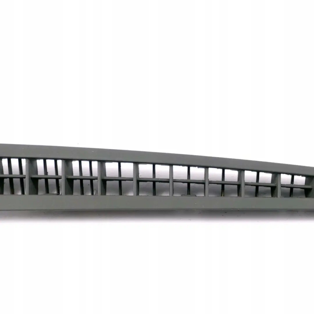 Mercedes-Benz Vaneo W414 Salpicadero Tobera superior derecha para con número de pieza A4148310160 Mercedes-Benz Vaneo W414 Salpicadero Tobera superior derecha - SKU A4148310160 - Número de pieza A4148310160