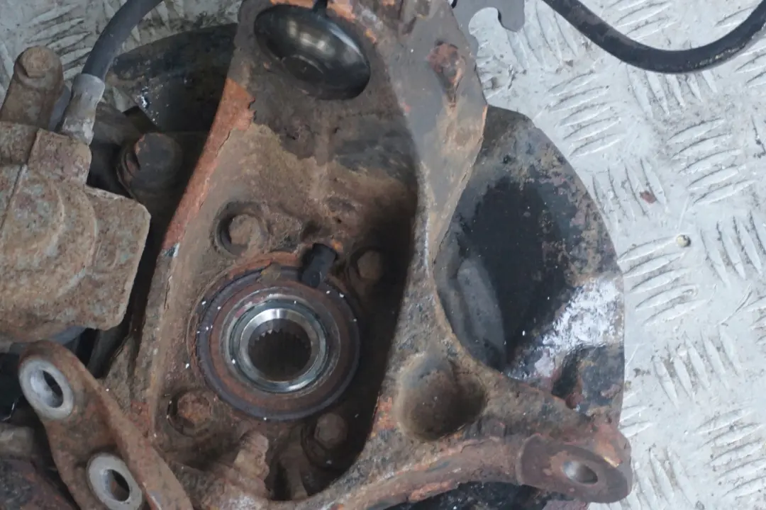 Mini R55 Clubman N12 1.6 StoĂźdĂ¤mpfer Federbein Schwenklager vorne rechts - SKU 6781904-1 - Teilenummer 6781904