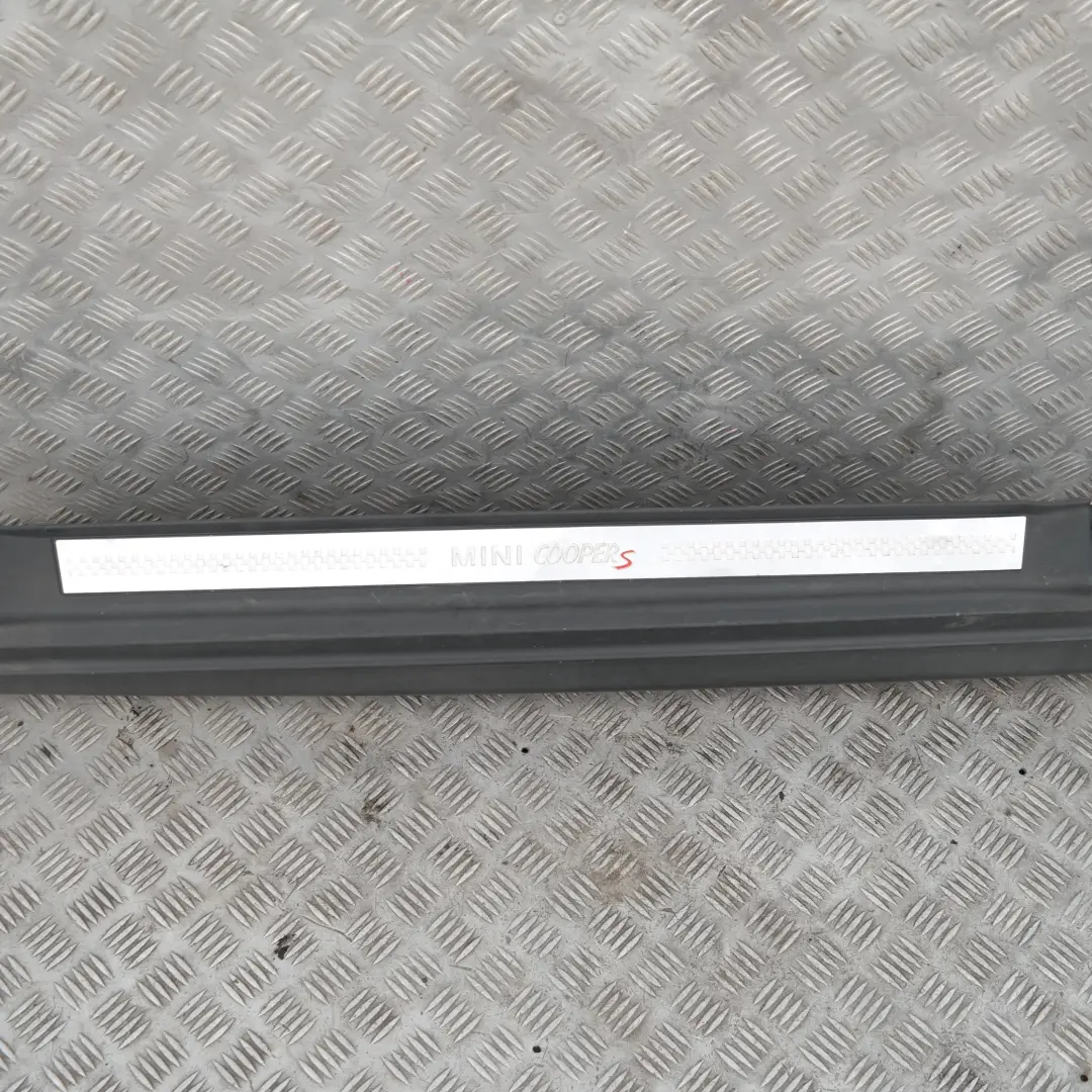 FALÓN LATERAL IZQUIERDO para Mini Cooper S 3 R56 R57 R58 R59 con número de pieza 7147915 Mini Cooper S 3 R56 R57 R58 R59 FALÓN LATERAL IZQUIERDO - SKU 7147915-3 - Número de pieza 7147915