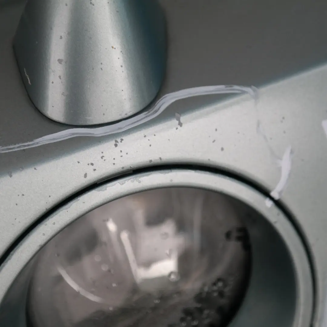 Zderzak przedni przód Graugruen 442 do BMW E53 X5 o numerze 10150 BMW E53 X5 Zderzak przedni przód Graugruen 442 - SKU 0010150-GG - Numer Części 10150