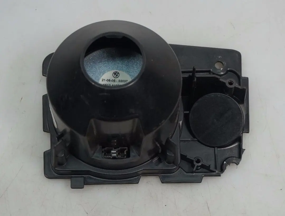 Altavoz Hi-Fi Mid Range Box Derecho O/S para BMW E65 E66 E67 con número de pieza 9146976 BMW E65 E66 E67 Altavoz Hi-Fi Mid Range Box Derecho O/S - SKU 9146976 - Número de pieza 9146976