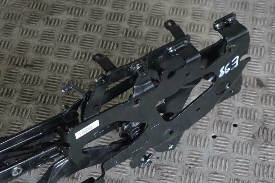 Folding Top Retractable Roof Frame Arm Hinge Mechanism to BMW 1 E88 Convertible with Part number 7180135 BMW 1 E88 Convertible Folding Top Retractable Roof Frame Arm Hinge Mechanism - SKU 7180135 - Part number 7180135