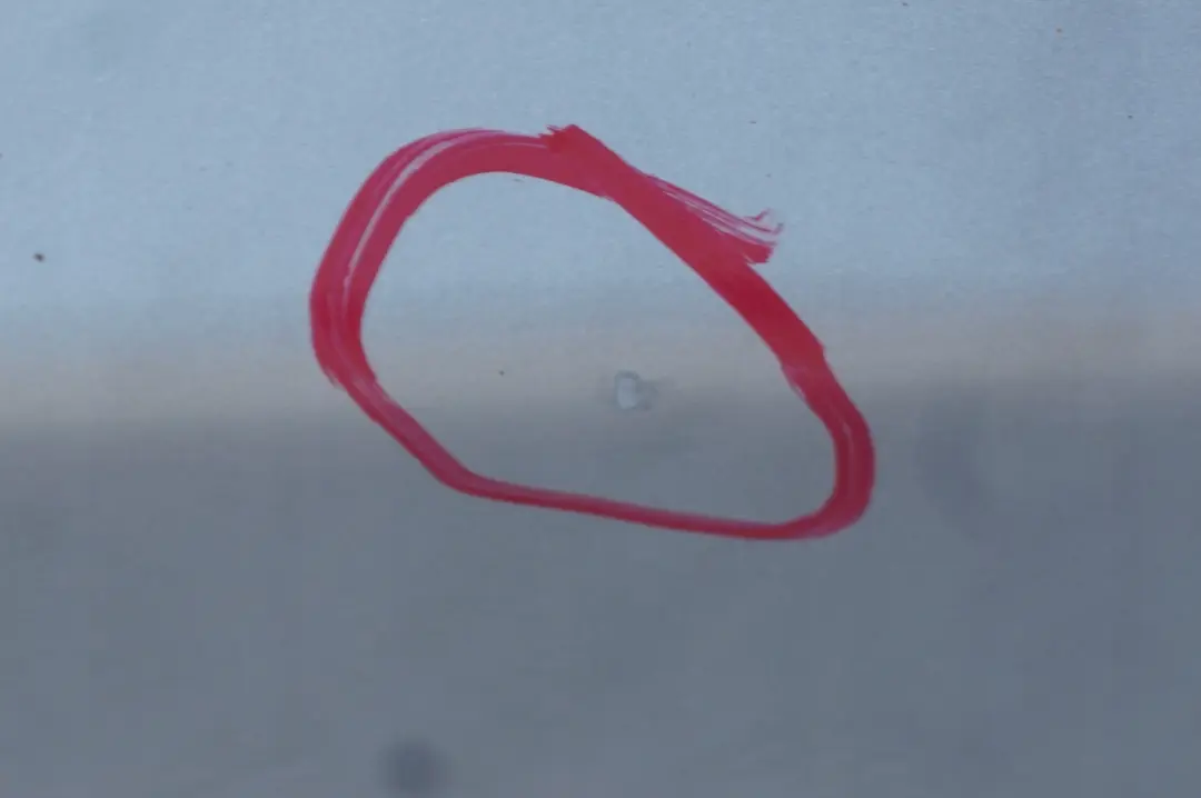 Lato Porta Posteriore Sinistra Argento-Titanio Argento per BMW E90 LCI con numero di parte 7203647 BMW E90 LCI Lato Porta Posteriore Sinistra Argento-Titanio Argento - SKU 7203647-TS28 - Numero di parte 7203647