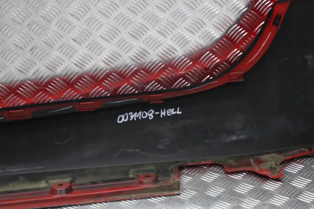 Listello Portiera Destra Rosso Chiaro Rosso - 314 per BMW Z4 E85 E86 con numero di parte 0031108 BMW Z4 E85 E86 Listello Portiera Destra Rosso Chiaro Rosso - 314 - SKU 0031108-HELL - Numero di parte 0031108