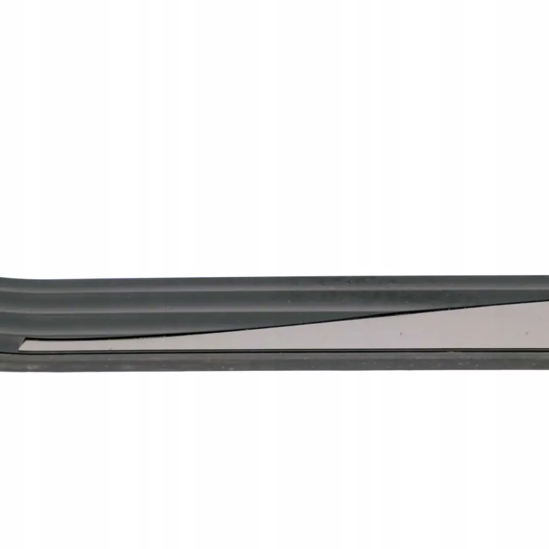 Delantera Derecha O / S Tapa De La Entrada Recortar Tira para BMW E60 E61 con número de pieza 7034304 BMW E60 E61 Delantera Derecha O / S Tapa De La Entrada Recortar Tira - SKU 7034304 - Número de pieza 7034304