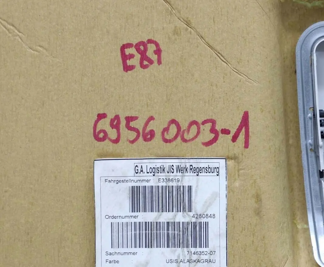 Podsufitka alaskagrau szara 7146352 do BMW E87 o numerze 6956003 BMW E87 Podsufitka alaskagrau szara 7146352 - SKU 6956003-1 - Numer Części 6956003