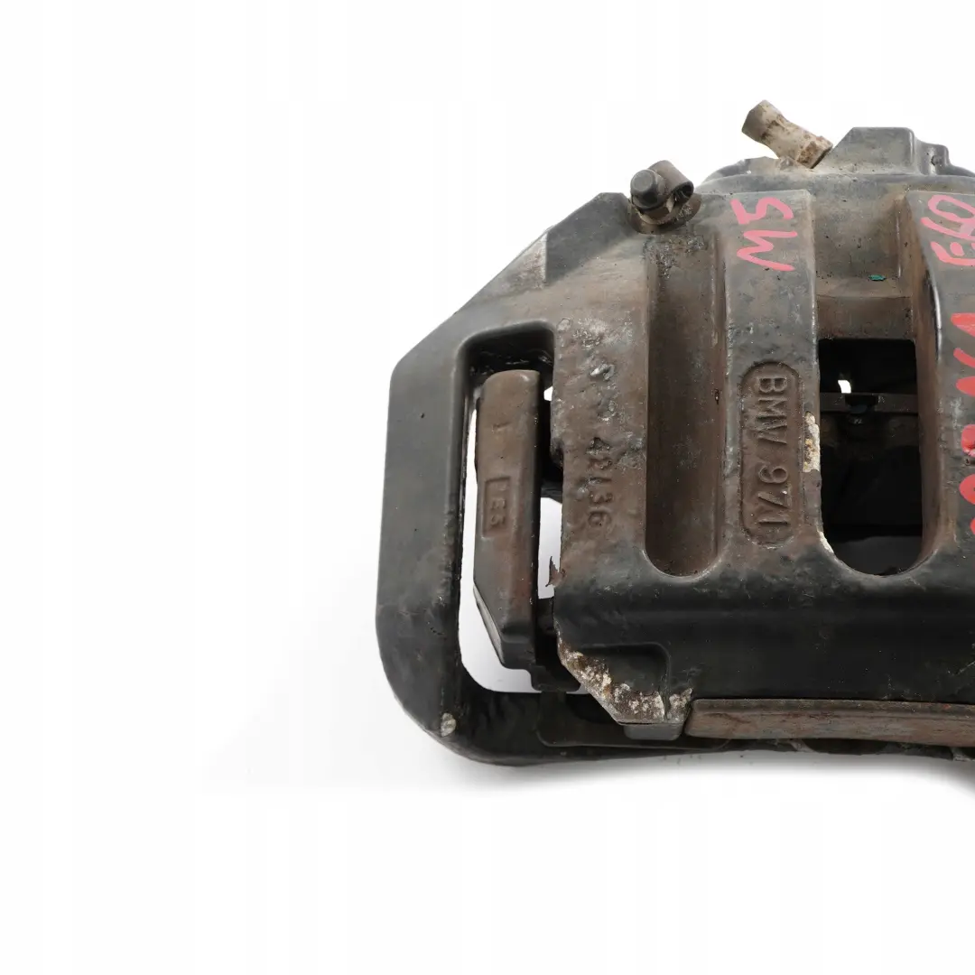 Zacisk hamulcowy lewy przód do BMW E60 E61 M5 E63 M6 o numerze 2283161 BMW E60 E61 M5 E63 M6 Zacisk hamulcowy lewy przód - SKU 2283161 - Numer Części 2283161