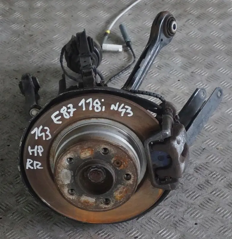 N43 129PS L'Arbre De Sortie Pivotement etrier Arriere Droit pour BMW 1 E87 118i à propos du numéro de pièce 6774810 BMW 1 E87 118i N43 129PS L'Arbre De Sortie Pivotement etrier Arriere Droit - SKU 6774810-26 - Numéro de pièce 6774810