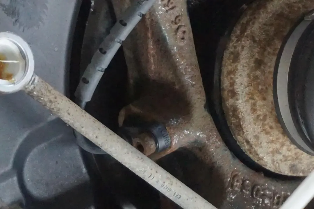 N47 Zwrotnica półoś lewa 177HP do BMW Cabrio E88 120d o numerze 6774809 BMW Cabrio E88 120d N47 Zwrotnica półoś lewa 177HP - SKU 6774809-4 - Numer Części 6774809