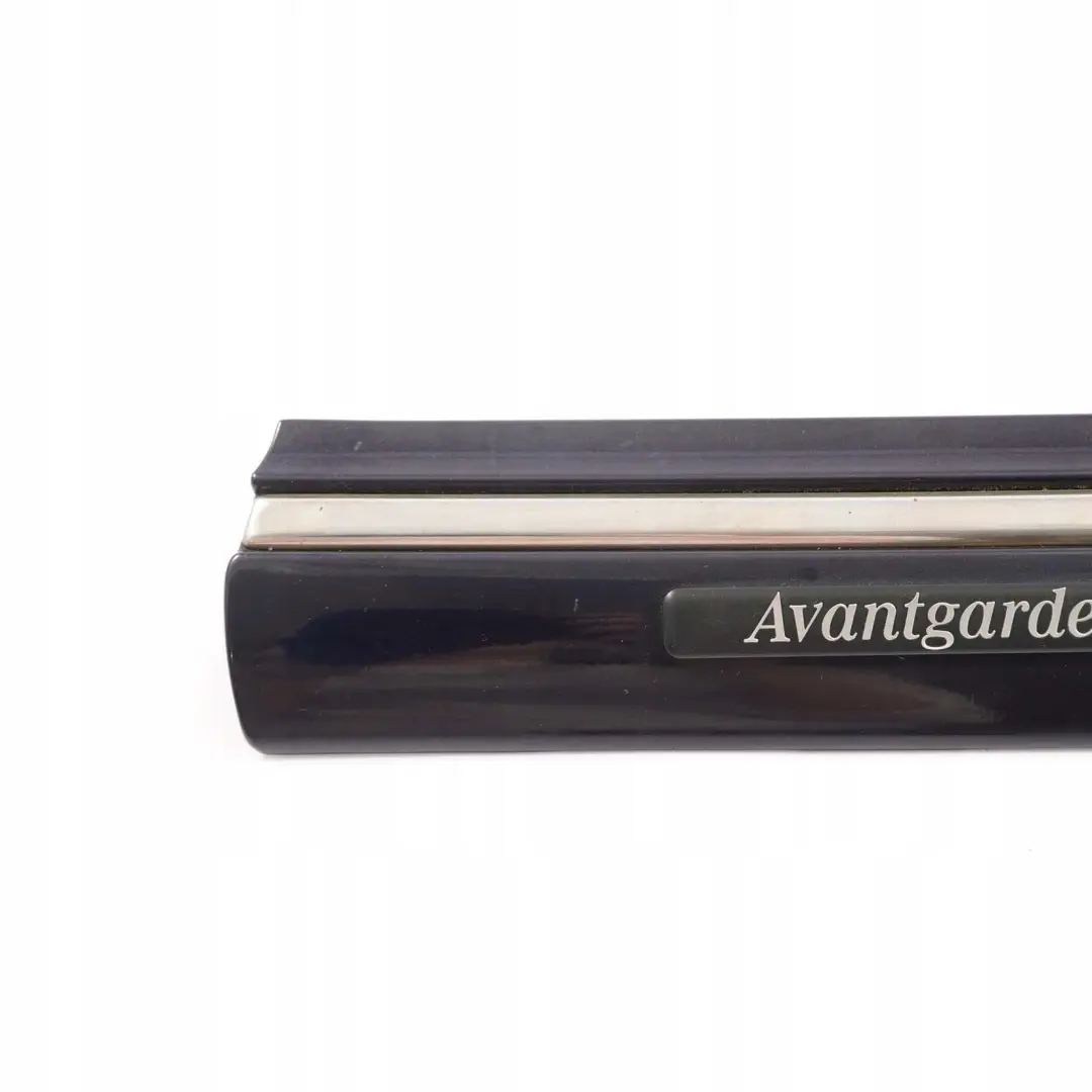 Mercedes-Benz E W210 Kotflügel Vorne Rechts Zierleiste Tanzanite Blue 359 für mit Teilenummer A2106900282 Mercedes-Benz E W210 Kotflügel Vorne Rechts Zierleiste Tanzanite Blue 359 - SKU A2106900282-TB - Teilenummer A2106900282