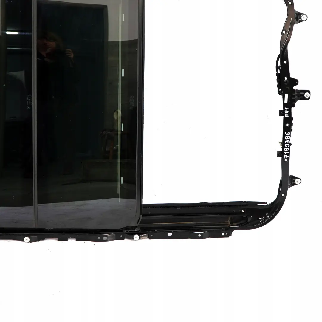 Szyberdach dach panorama do BMW E91 KOMBI o numerze 7199386 BMW E91 KOMBI Szyberdach dach panorama - SKU 7199386 - Numer Części 7199386