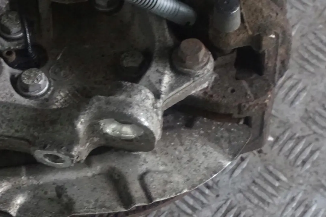 N46 M Sport Front Right O/S Spring Strut Leg Suspension to BMW 3 Series E90 318i with Part number 8036554 BMW 3 Series E90 318i N46 M Sport Front Right O/S Spring Strut Leg Suspension - SKU 8036554-3 - Part number 8036554