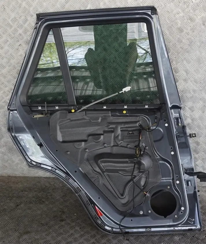 BMW X5 E53 Porte Arriere Gauche Gris Acier Gris Metallique - 400 - SKU 8256827-STH2 - Numéro de pièce 8256827