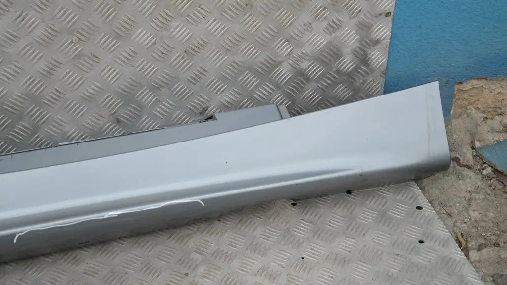 BMW 1 SERIES 10 E87 Sill strip side skirt right O/S Quarzblau Blue Metallic A18 - SKU 0032948-QB10 - Part number 51770032948